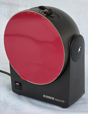 Kaiser Duka 50 Darkroom Red Safelight Working