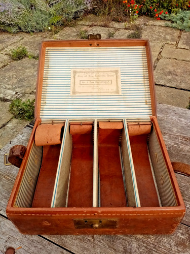 Vintage gun cartridge case - ,