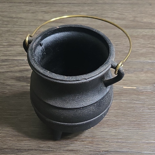 Vintage mini cast iron - cast,