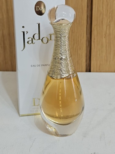 Adore dior essence de - j'adore,