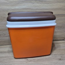 Vintage Curver orange & brown