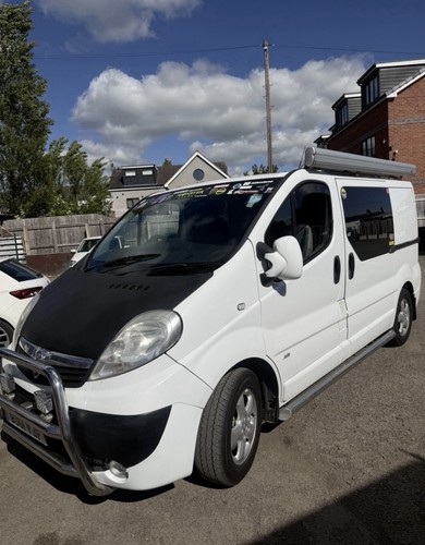 Vauxhall vivaro campervan - vauxhall,