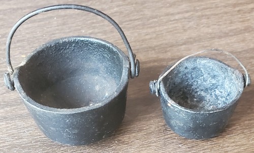 Vtg minature cast - vtg, iron