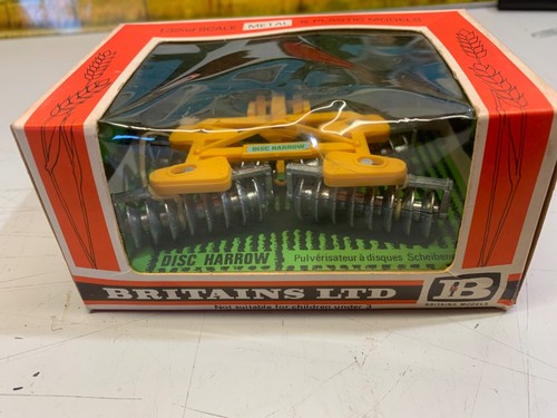 Britains farm disc harrow - britains.1:32.farm.disc,