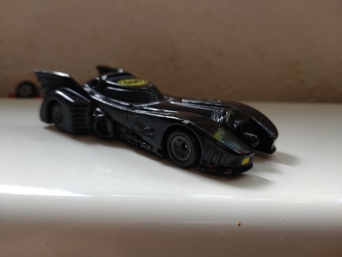 Ertl batmobile comics 1989 - batmobile,