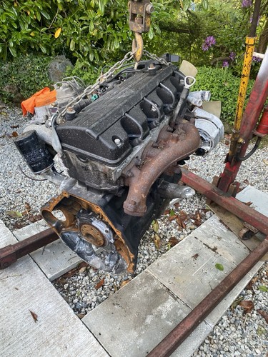 Mercedes m102 engine - m102,