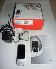 B20-  Vintage  3.	Silver Nokia 6303 classic (Vodafone) with Accessories