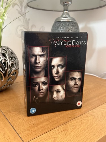 The vampire diaries complete - vampire,