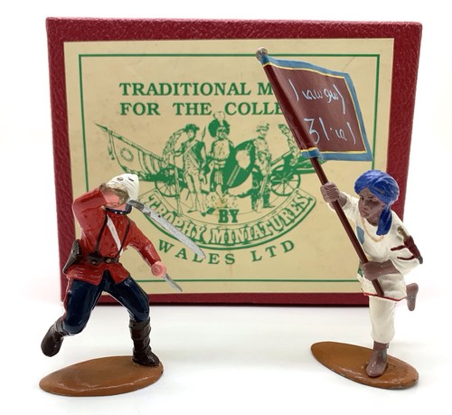 Trophy miniatures hand - hand, to