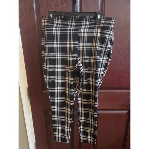 Torrid size black white - size, 2x