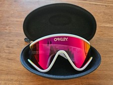 Oakley  Muzm Eyeshade Factory