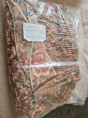 Vintage floral red - red, unlined