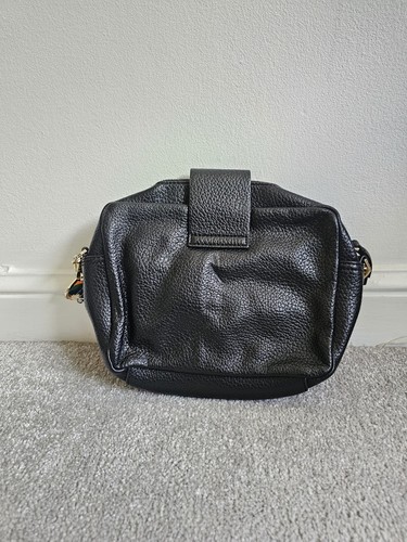 Oliver bonas crossbody - oliver,
