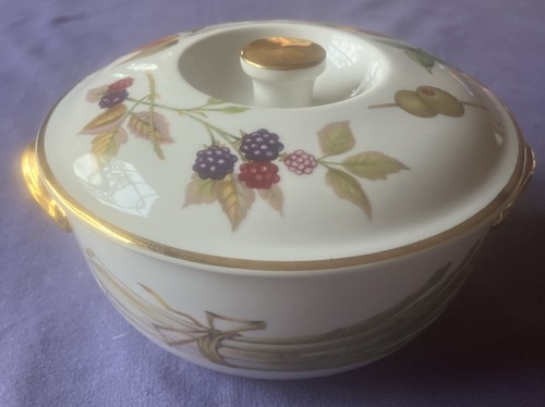 Royal worcester casserole dish - royal,