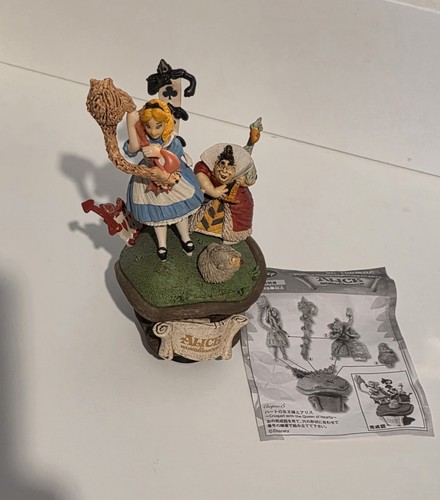 Disney store tiny kingdom - store,