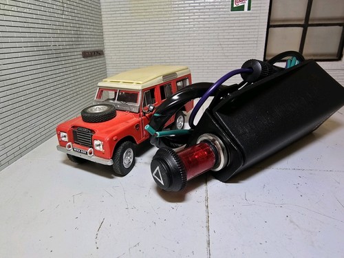 Land rover illuminated - rover, hazard