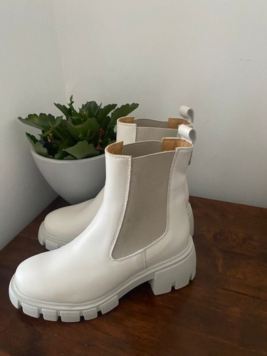 Russell bromley city low ice - city,