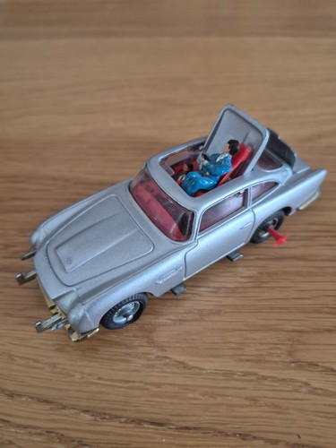 Corgi toys 270 james bond - toys,