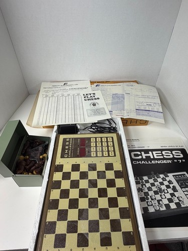 Vintage fidelity chess - vintage,