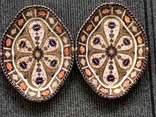 Pair large royal crown - pair, of