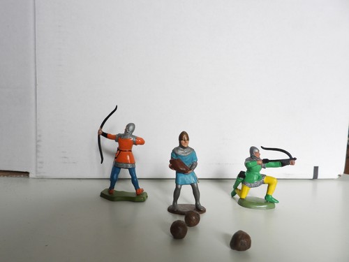 Britains knights three - ,