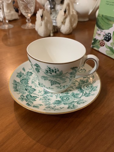 Wedgwood avon green cup and - avon,