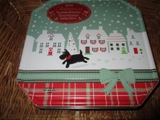 shortbread empty Christmas tin