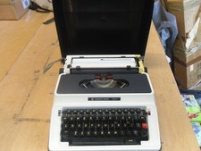 Vintage Silver-Reed 500 typewriter - spares and repairs