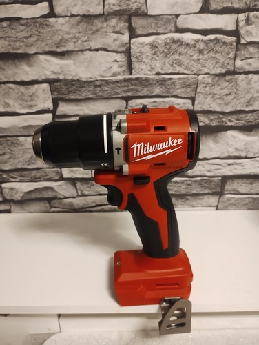 Milwaukee m18blpdrc 18v - m18blpdrc-0,