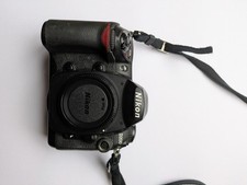 Nikon D200 10.3 Megapixel DSLR Digital Camera body only