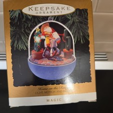 Hallmark Keepsake Ornament Magic 1993 Home On The Range Light & Motion Santa