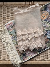 Vintage Ivory Lace Mantilla