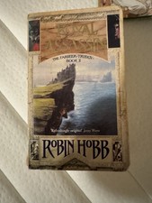 Royal Assassin : The Farseer Trilogy Book 2 by Robin Hobb (1997, Mass Market)