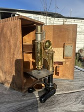 E Leitz Wetzlar Vintage Microscope No 124412