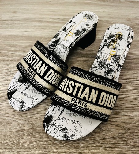 Dior brand new black - brand, white