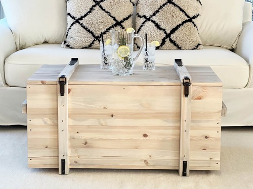 Chest coffee table - , solid