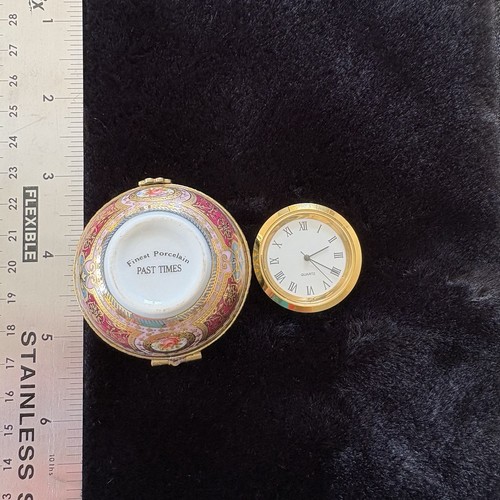Vintage past times - vintage,