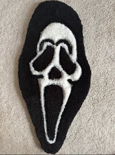 Scream movie franchise - movie, tufted