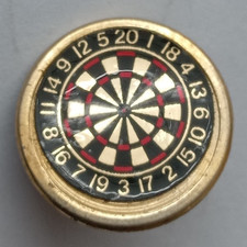 Darts Dartboard Enamel Lapel Pin Badge.    PB5-878
