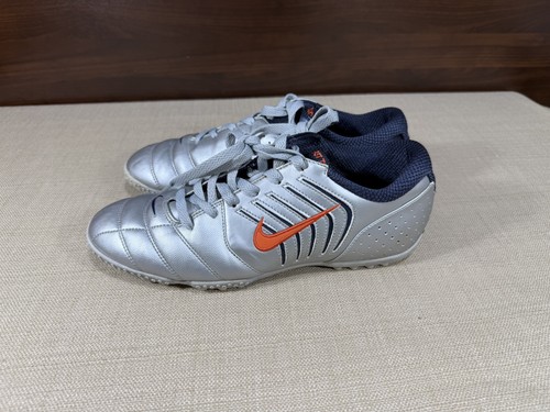 Rare vintage nike first - rare, touch