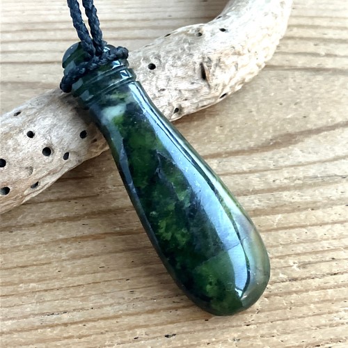 Douglas creek pounamu - douglas,
