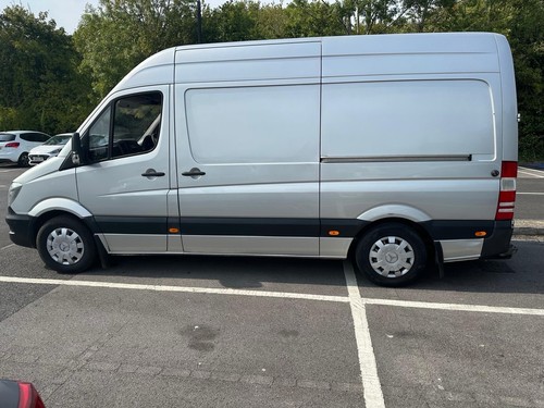 Mercedes sprinter van - mercedes,