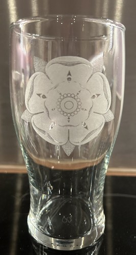 Yorkshire rose pint glass can - glass,