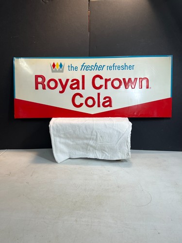 Royal crown 1960 metal - royal, 1960's