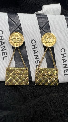 Chanel handbag purse - chanel, clip