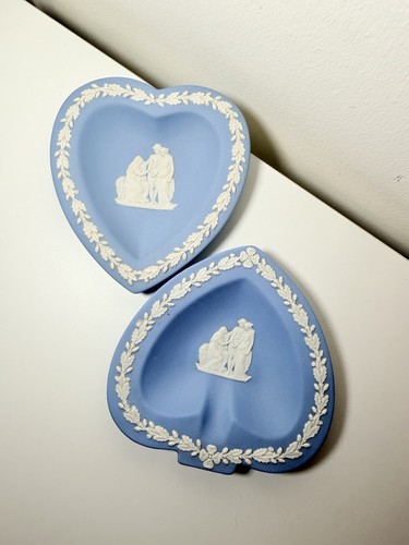 Pair wedgwood blue jasperware - wedgwood,