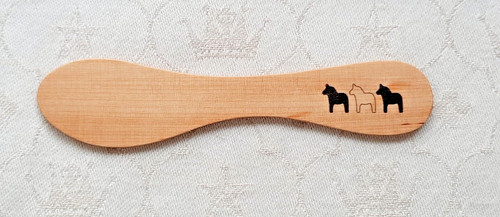 Wooden butter knife with