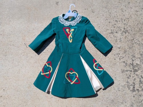 Traditional girl paneled - traditional, girl’s