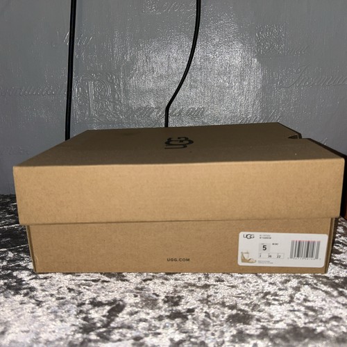 Ugg ladies platform - ugg,