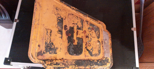 Jcb iii sign - ii, yellow